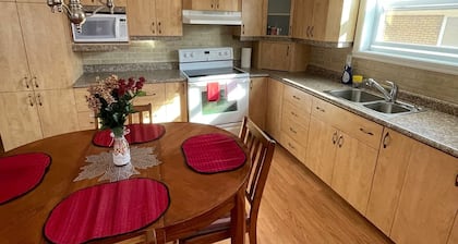 Appartement Charmant Situé Près de L'université à Découvrir