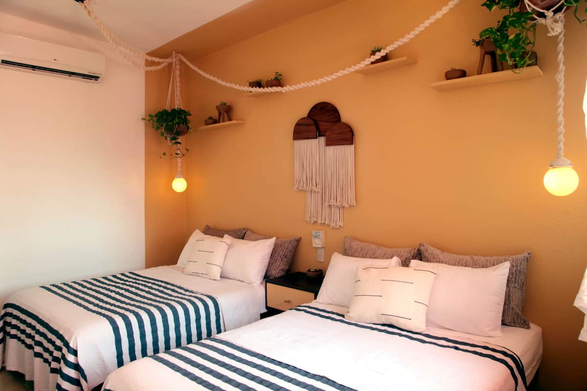 Basic Twin Room, 2 Double Beds