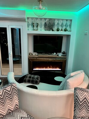 Interior - Luxurious 2-bed Seaside Apartment in Saronida (Saronikos)