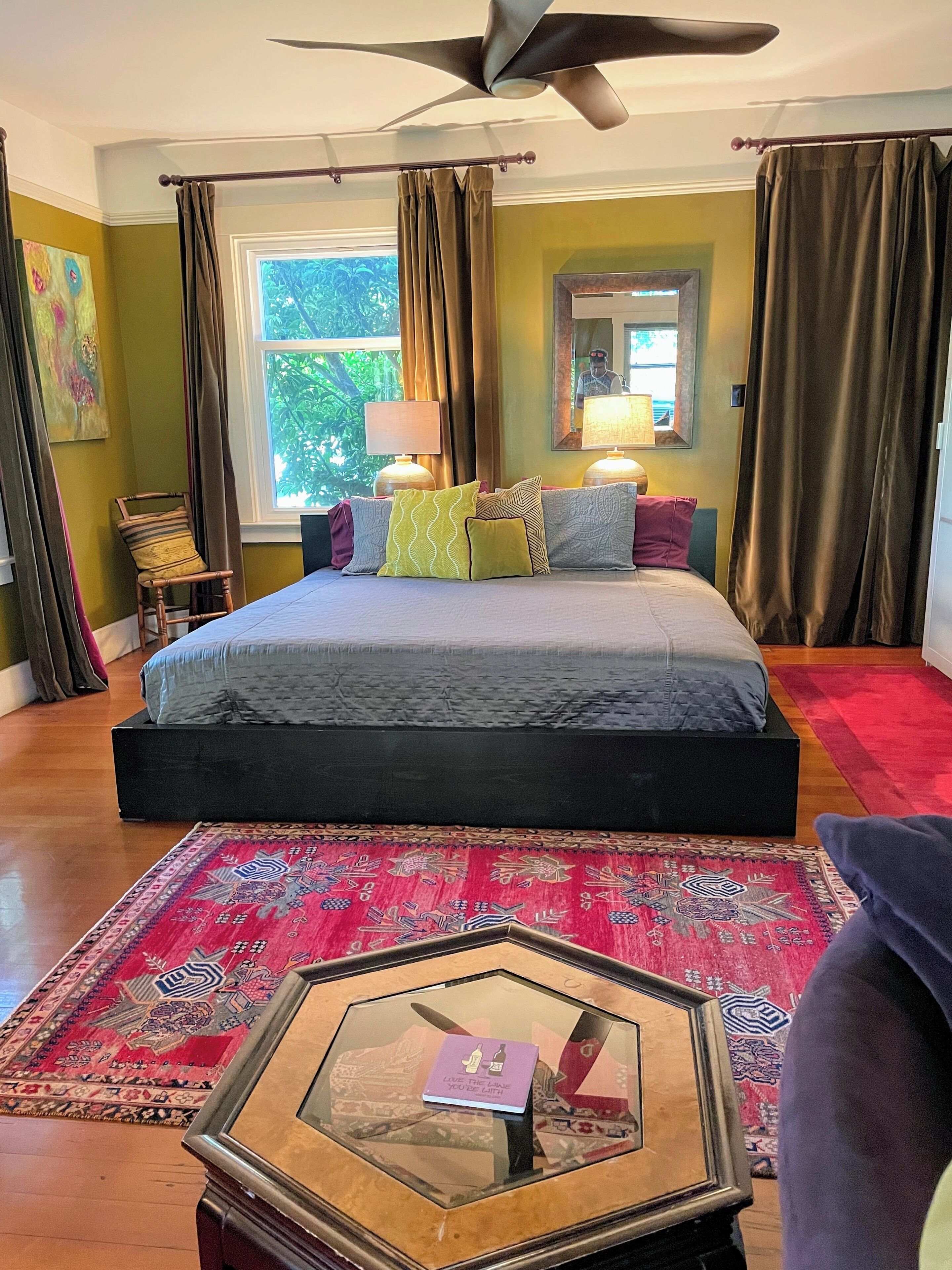 Mama Dux - A Sumptuous Urban Sanctuary