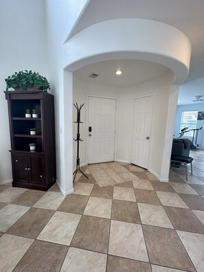 Interior - Southwest Las Vegas Huge Bohemian Style Home!! - Few Minutes Away From Casino!! (Las Vegas)