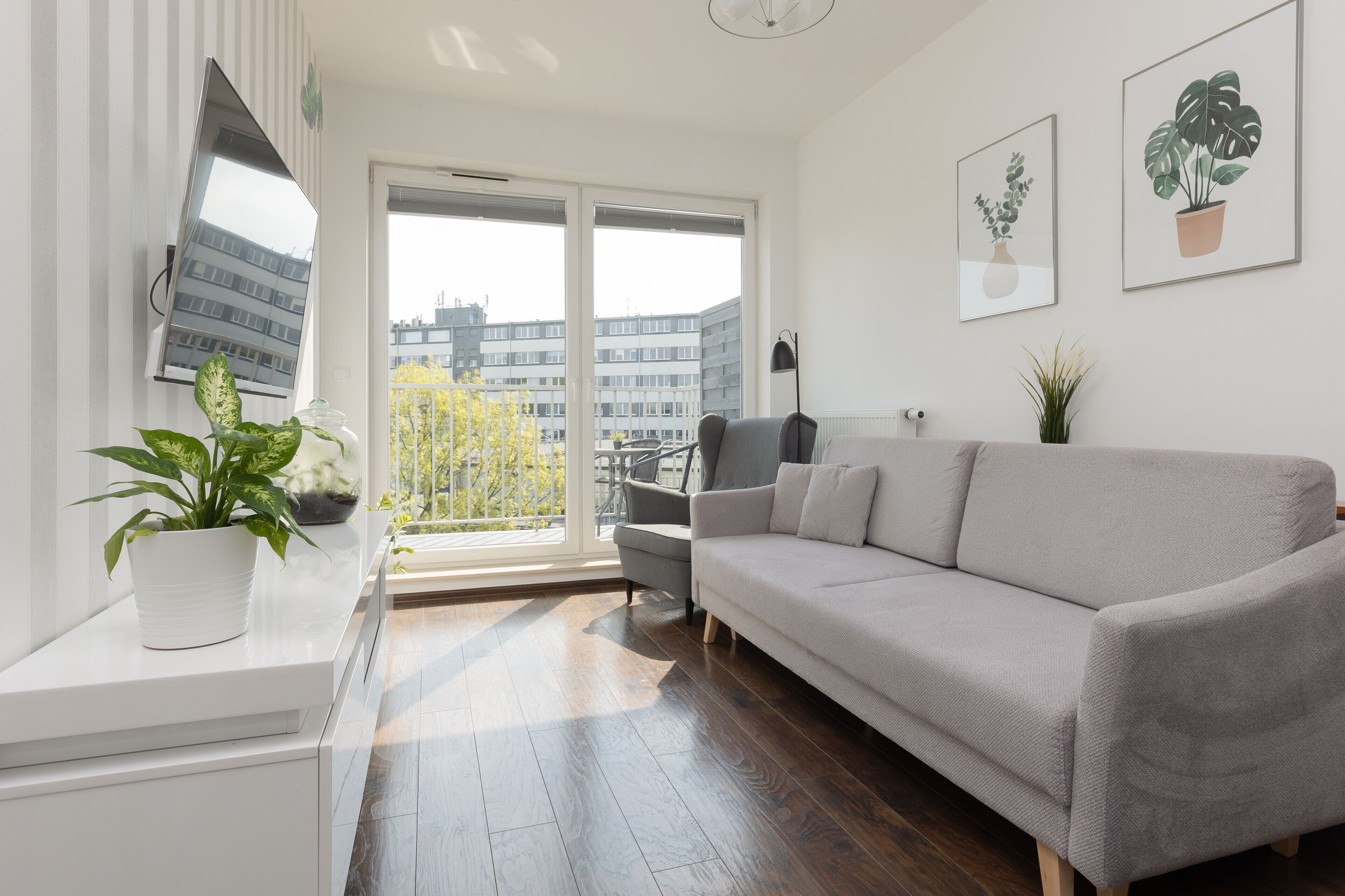 Apartment, 1 Bedroom, Balcony | Living room