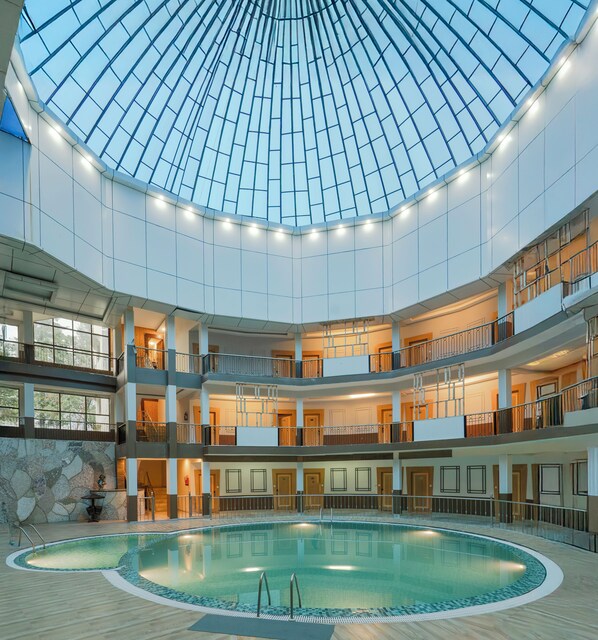 Una piscina techada