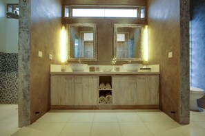 ดีลักซ์วิลล่า | ห้องน้ำ