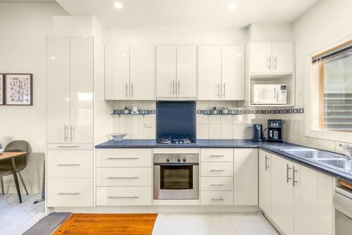 Cosy 2 bedroom house