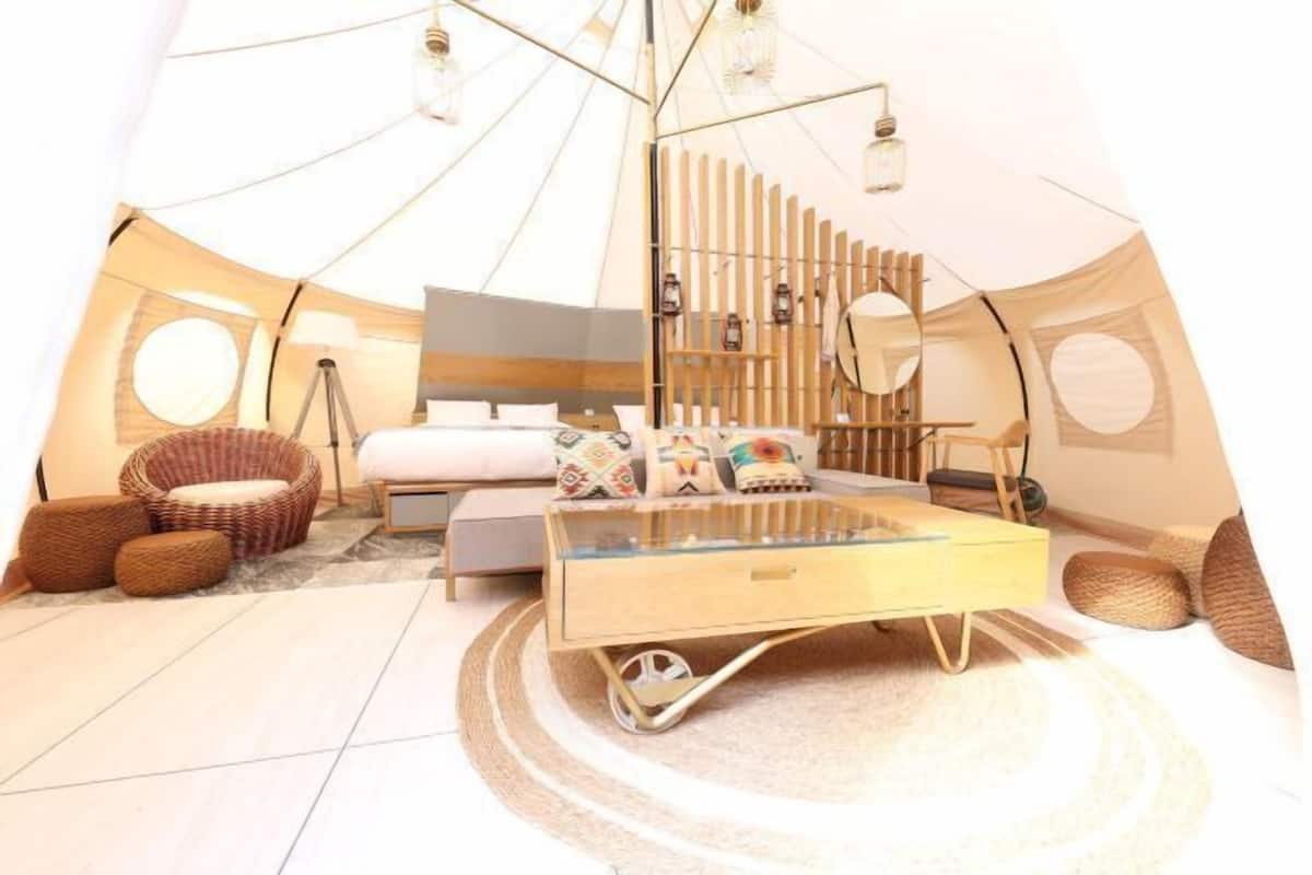 1 bedroom, desk, laptop workspace, free WiFi