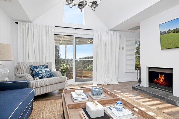 Smart TV, fireplace, stereo - Milton Park Villa 12 (Bowral)