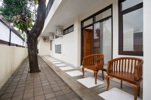 Lobby - Hotel O Hegarbudhi Residence (Bandung)