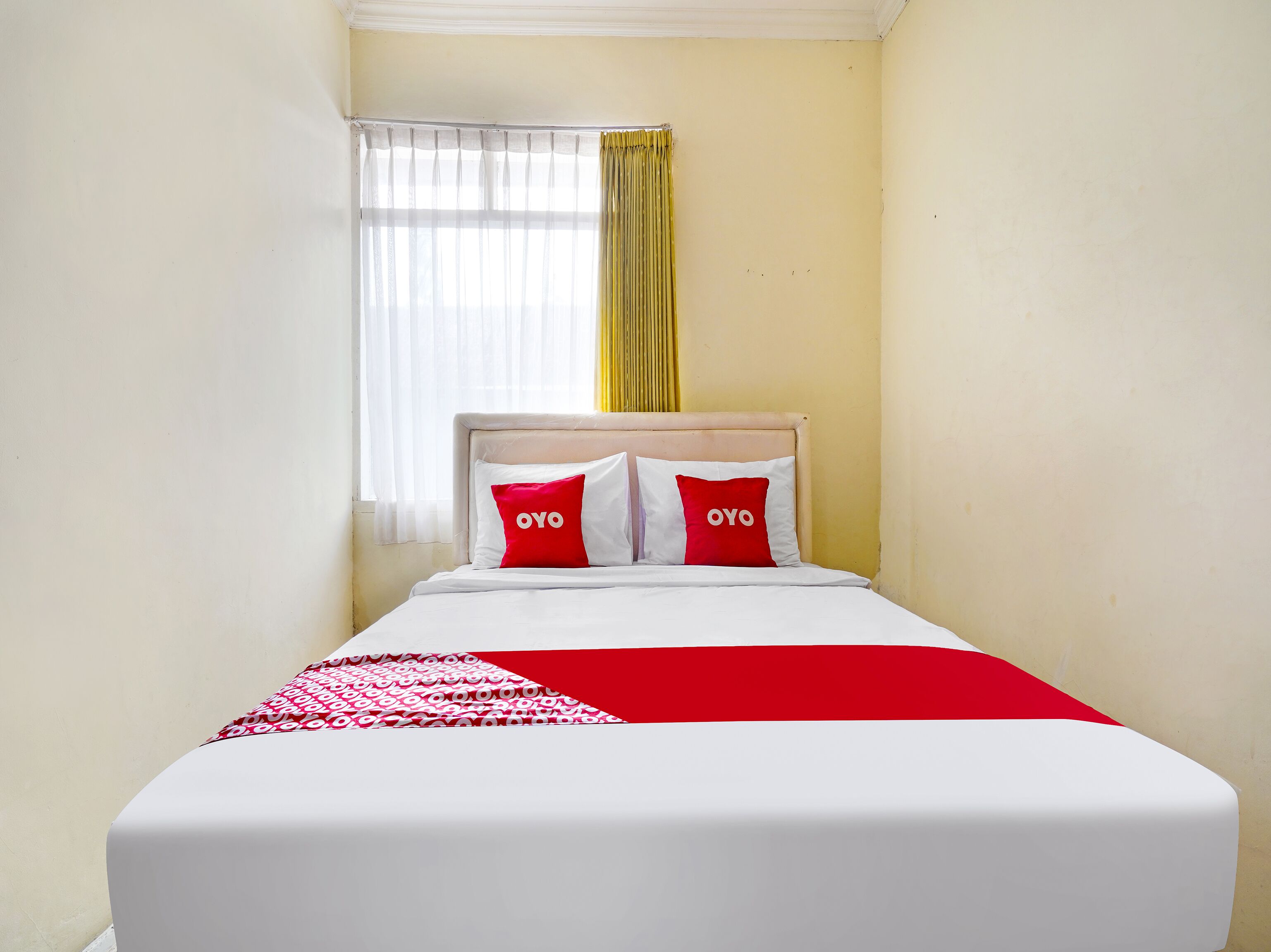 Standard Double Room | Cadar katil 