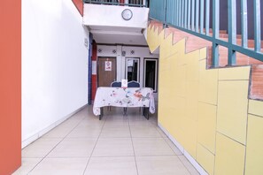 Reception - OYO 3317 Maju Jaya Homestay Syariah (Bogor)