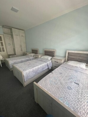 ستائر تعتيم وواي فاي مجانًا