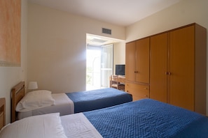 Doppel- oder Zweibettzimmer