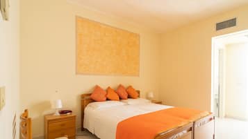 Double or Twin Room | 1 bedroom, desk, free WiFi, bed sheets