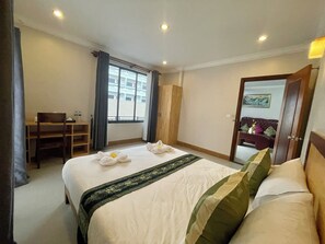 Appartamento, 2 camere da letto, vista piscina | Biancheria da letto di alta qualità, materassi a doppio strato