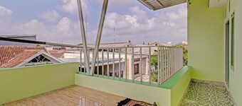 Hotel O 3774 Shakira Syariah Guest House