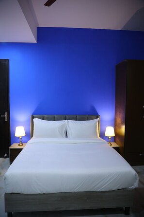 Premium-Zimmer | Badezimmer | Dusche, Regendusche, kostenlose Toilettenartikel, Haartrockner