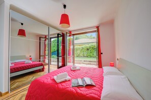 3 bedrooms, free WiFi, bed sheets - Il Sole Di Mirasole (Leggiuno)