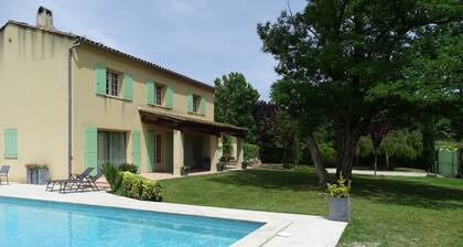 Villa "La Verdoulento" au Calme et à L'abri des Regards Avec Piscine 6mx12m
