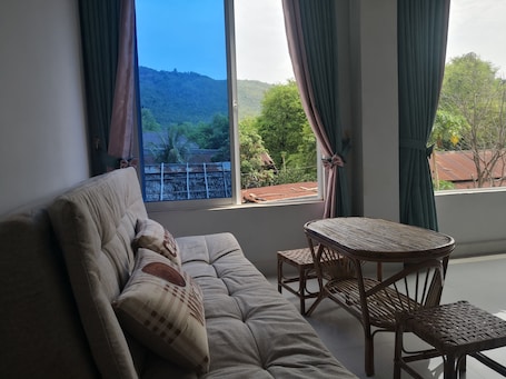 Panoramic Shared Dormitory | 1 bedroom, Tempur-Pedic beds, desk, blackout drapes