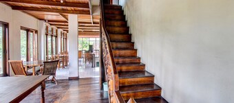 OYO 92329 Sewu Mas Hotel