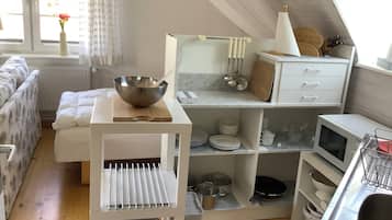 Fridge, microwave, coffee/tea maker, electric kettle