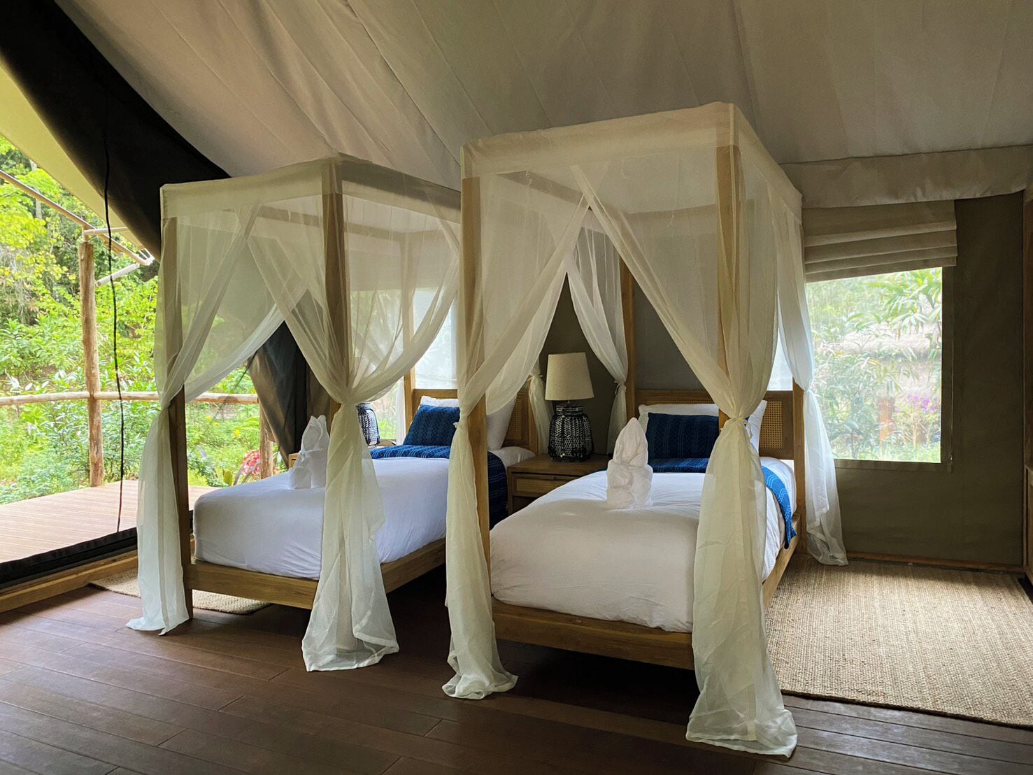 Tent, 1 Twin Bed, Canal View | Desk