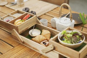 Free daily local cuisine breakfast