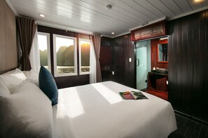 Ropa de cama de alta calidad y minibar 