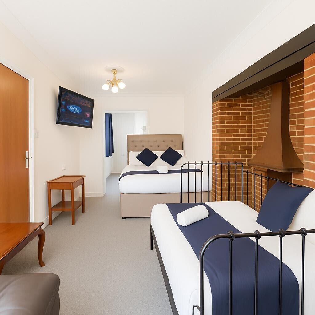 Family Quadruple Room, Multiple Beds, Bathtub, Ground Floor | Iron/ironing board, free WiFi
