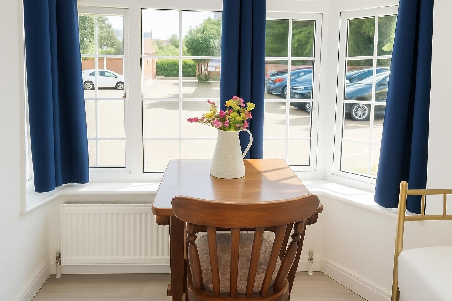 Deluxe Twin Room | Iron/ironing board, free WiFi