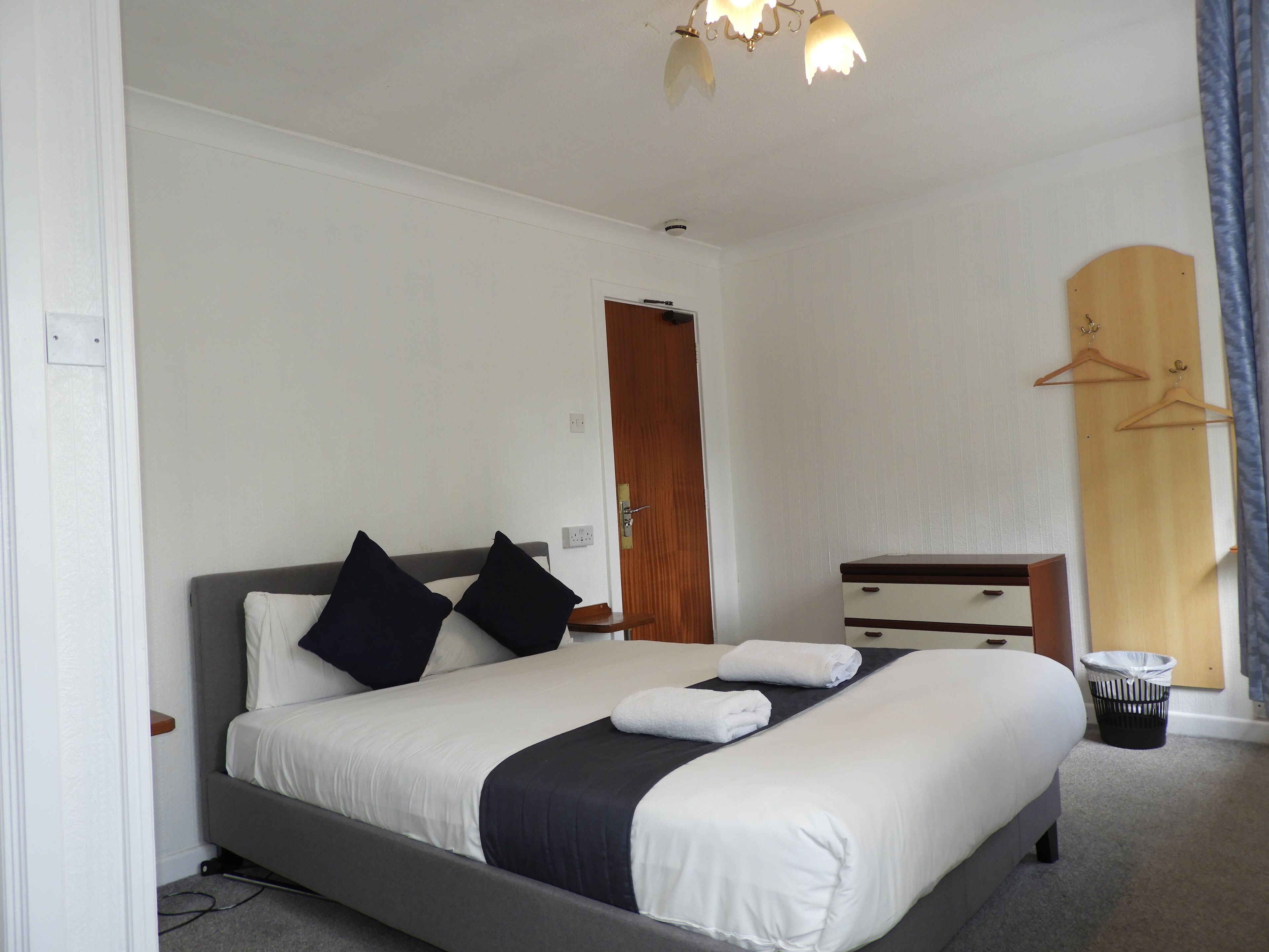 Kahden hengen deluxe-huone | Silitysrauta/-lauta, ilmainen Wi-Fi