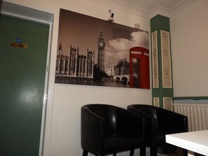 Reception - All Seasons Gatwick Guest House (Horley)