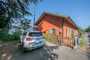 Esterni