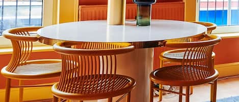 Apartment, Mehrere Betten | Speisen