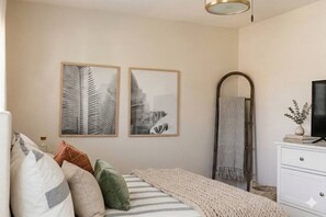 1 soverom, skrivebord, wi-fi og sengetøy