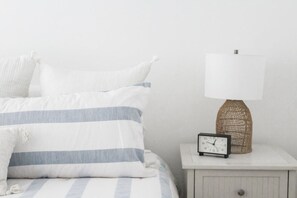1 quarto, escrivaninha, Wi-Fi, roupa de cama