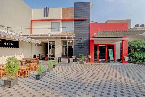 OYO Capital O 90410 Griya Amanah Jajar Syariah