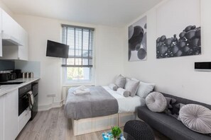 1 多间卧室、WiFi