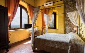 6 Schlafzimmer, Bügeleisen/Bügelbrett, Reisekinderbett, kostenloses WLAN