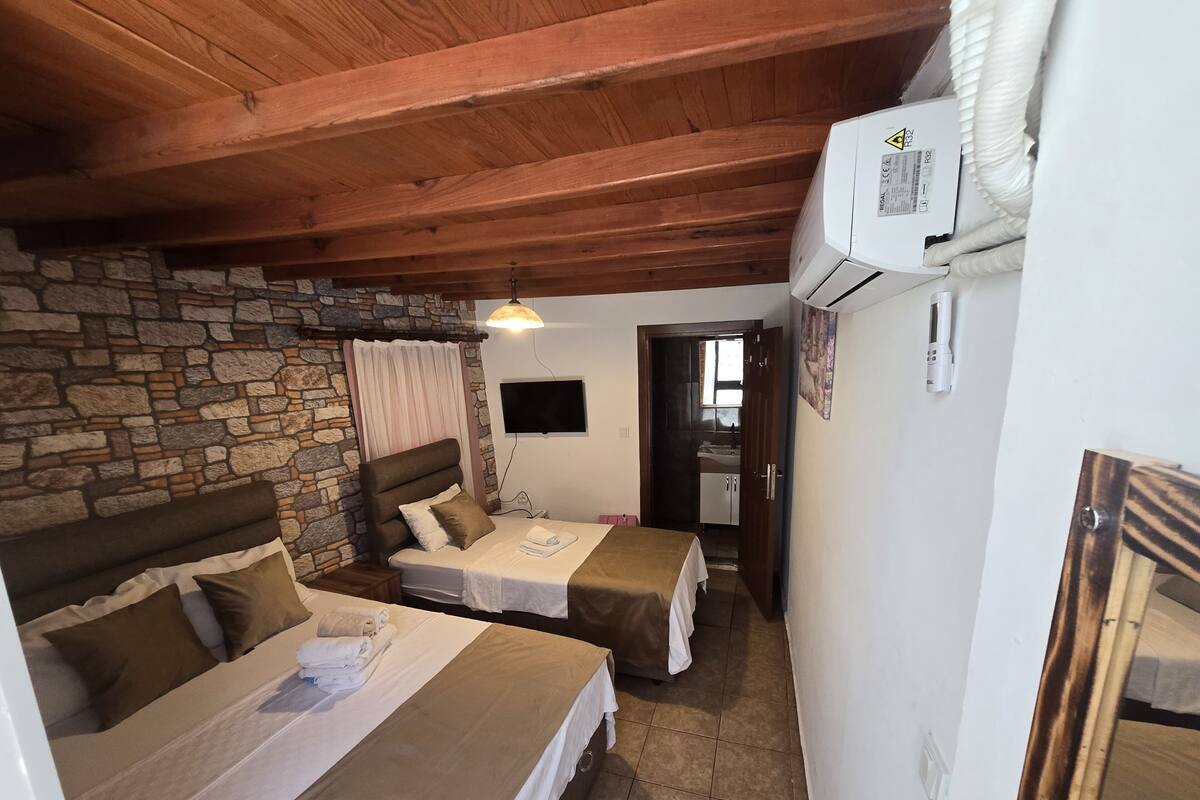 Premium bedding, down duvets, Select Comfort beds, free WiFi