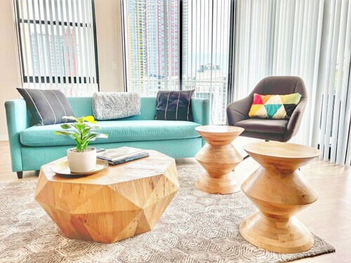 3 Bedroom Penthouse in Downtown!