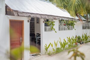 Exterior - FINS DIVE AND LEISURE HOTEL (Rasdhoo)