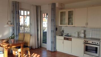 Oven, high chair