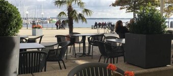 Feha 30 "Ferienhaus Delphin" in a quiet location