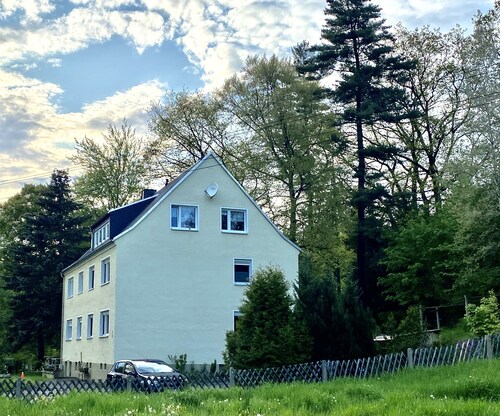 Nagelneue Ferienwohnung im Erzgebirge, Direkt im Grünen mit Vielen Wanderwegen