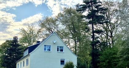 Nagelneue Ferienwohnung im Erzgebirge, Direkt im GrĂŒnen mit Vielen Wanderwegen