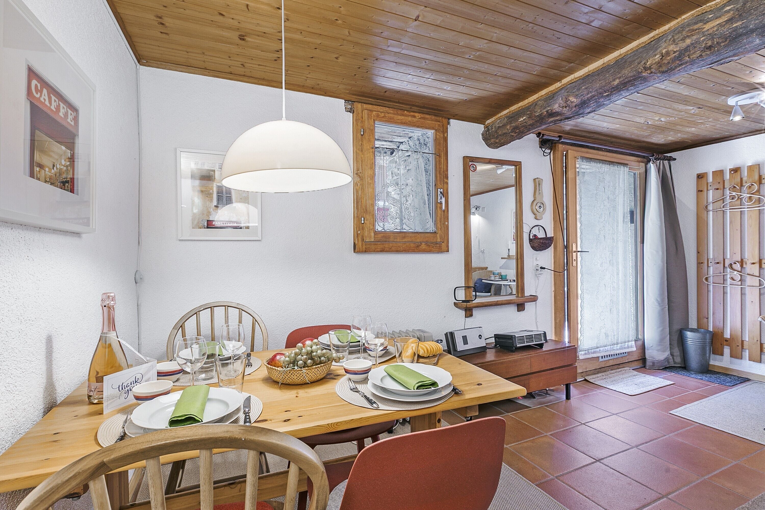 Casa familiare, camere multiple (Rustico Stock with free WiFi) | Ristoranti