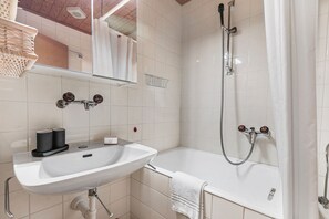 Bathroom - Rustico Stock With Free Wifi (Monteceneri)