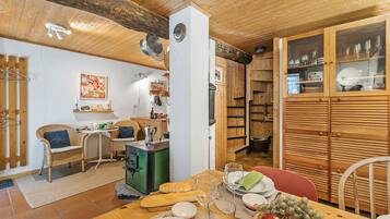 Family House, Multiple Bedrooms (Rustico Stock with free WiFi) | Dining