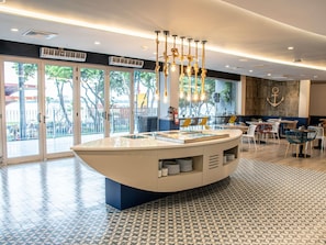 Daily buffet breakfast (USD 11.99 per person)